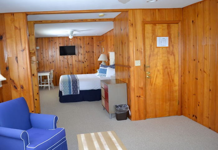 Lakeside Inn - From Website (newer photo)